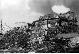 Ruins of the factory district in besieged Stalingrad. One of the keys to success was maintaining a Red Army bridgehead in Stalingrad itself that would keep the Germans locked into a gruelling war of attrition for the city. (Interfoto)