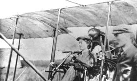 Lilian Bland c. 1910 in her home-made biplane, ‘Mayfly’. (Ulster Aviation Society)