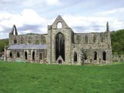 Tintern Abbey in Wales—burial place of Isabel and her mother Aoife. (Jeff Thomas)