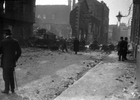 The destruction of the Freeman’s premises during the 1916 Rising exacerbated its parlous financial condition. (National Photographic Archive)