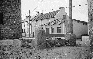 Ulaí­ Eoin Baiste or St John's Alter, Tory Island-site of a free-standing cross? (Cormac Bourke)