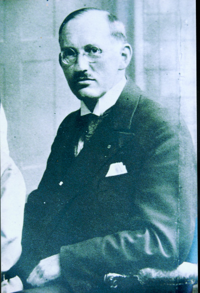 Professor Ludwig Muhlhausen studied Irish in Donegal in 1937, while taking hundreds of photographs for German military intelligence.