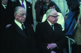 On his retirement as taoiseach in 1959, Eamon de Valera installed his son Vivion (right) as head of the Irish Press companies. At a single stroke they had been effectively transferred to the de Valera family. (RTÉ Stills Library)