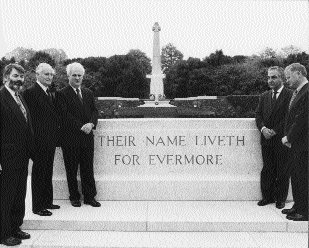 Taoiseach John Bruton speaking at the Irish National War Memorial Park, Islandbridge, Dublin, 28 April 1995. (Royal British Legion, Republic of Ireland)