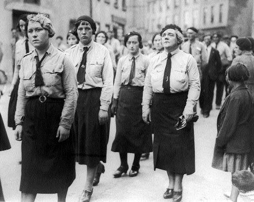 Blueshirt ‘girls' at the funeral of Patrick Lynch in Cork City, 16 August 1934 (Cork Examiner). At the time the Supreme Court had declared the Blueshirt uniform legal in the state.