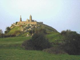 The Rock of Cashel in summer 2008, before the recent works carried out on the Comhaltas Ceoltoirí Éireann heritage centre . . .. . . and (below) after. (Richard O’Brien)