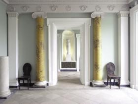 The remodelled hall—paired Ionic columns in a rich yellow scagliola (a simulated marble produced from marble chips) give a strong architectural character to the space. (NIAH)