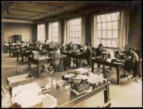 A typical typing pool in the 1930s. In Dublin in January 1960 Miss Elizabeth Synnott’s employment agency advertised in the Irish Times for ‘Protestant shorthand typists’. (Mary Evans Picture Library/Alamy)