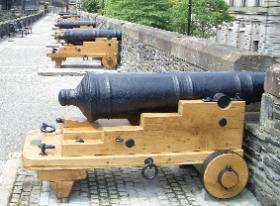 Fully restored cannon on appropriate block carriages on Derry city walls in 2005. (Guildhall Press)