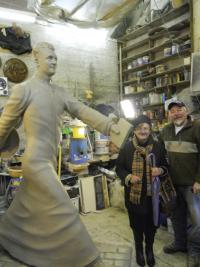 Monsignor Hugh O’Flaherty’s niece Pearl Dineen and sculptor Alan Ryan Hall beside a full-sized model of the proposed memorial.