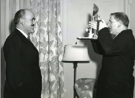 Aiken sharing a lighter moment with Éamon de Valera. Dev trusted him; in 1951, with his party’s return to power, he chose Aiken to succeed him as minister for external affairs. (RTÉ Stills Library)