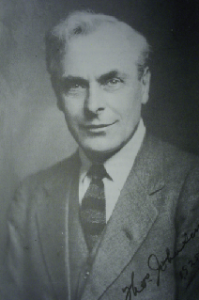 Thomas Johnson, later leader of the Labour Party in the Irish Free State. During the First World War he was a reformist and a pacifist, seeking peace without victory for either side and favouring, of the two, the United Kingdom and its allies.