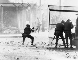 Dealing with the ‘violent’ Irish—British Army photograph of a riot in the Bogside, Derry, at Easter 1981. (Imperial War Museum)