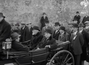 Former IPP leaders—facing forward in the carriage—John Dillon (left) and Joe Devlin (right) at the 1924 event. Dillon gave the oration in 1924 and Devlin in 1925. (British Pathé)