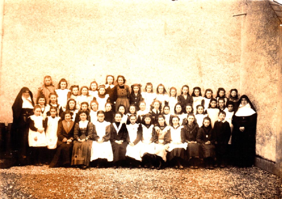 St Joseph’s pupils and nuns c. 1900.