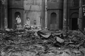 The wrecked main hall of the Four Courts. Most of the original medieval court rolls were destroyed on 30 June 1922 in the explosion there of the Public Records Office (PRO), which had been mined by its anti-Treaty IRA occupiers. The court roll featured on page 14 had been consulted by a researcher shortly before and had not yet been returned to the PRO and so escaped destruction. (NLI) 