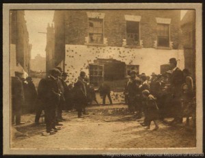 Moore Street after the Rising. (NMI)